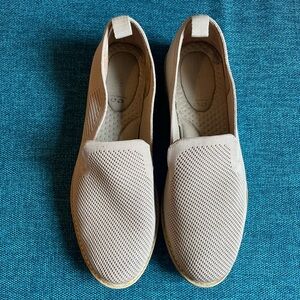 Women’s fabric flat